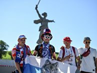 Болельщики перед матчем ЧМ-2018 по футболу между сборными Туниса и Англии Болельщики перед матчем ЧМ-2018 по футболу между сборными Туниса и Англии