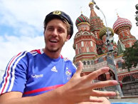 PARIS - MOSCOU EN AUTOSTOP PARIS - MOSCOU EN AUTOSTOP