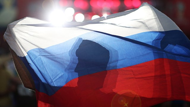 Сегодня (Украина): на Майдане в Киеве произошла потасовка из-за российского флага