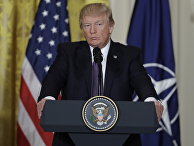 Президент США Дональд Трамп во время пресс-конференции с Генеральным секретарем НАТО Йенсом Столтенбергом в Вашингтоне Президент США Дональд Трамп во время пресс-конференции с Генеральным секретарем НАТО Йенсом Столтенбергом в Вашингтоне