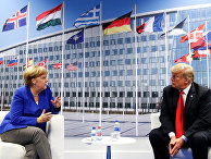 Президент США Дональд Трамп и канцлер Германии Ангела Меркель в двусторонней встрече во время саммита НАТО в Брюсселе, Бельгия. 11 июля 2018 Президент США Дональд Трамп и канцлер Германии Ангела Меркель в двусторонней встрече во время саммита НАТО в Брюсселе, Бельгия. 11 июля 2018