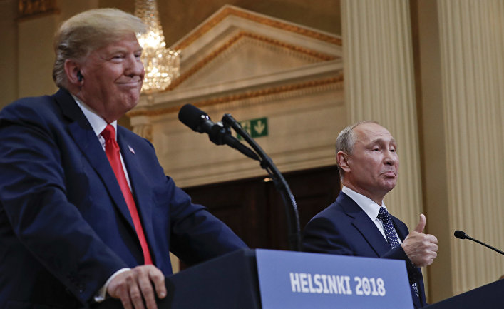 Дональд Трамп и Владимир Путин на совместной пресс-конференции