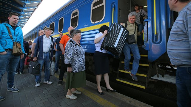 Жалобы в рельсу: откровения проводников об украинских поездах (Страна, Украина)