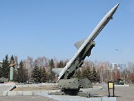 Зенитный ракетный комплекс С-75 в парке победы в Кемерово