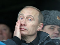 Президент РФ Владимир Путин на подмосковном полигоне Таманской дивизии во время театрализованного представления, посвященного 63-й годовщине разгрома немецко-фашистских войск под Москвой. Президент РФ Владимир Путин на подмосковном полигоне Таманской дивизии во время театрализованного представления, посвященного 63-й годовщине разгрома немецко-фашистских войск под Москвой.