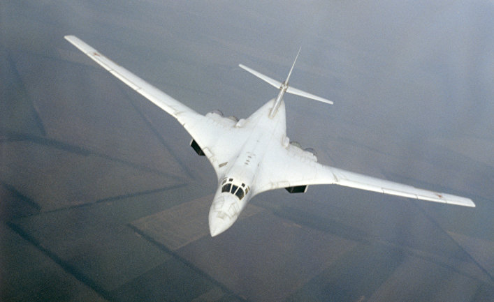 Советский сверхзвуковой стратегический бомбардировщик Ту-160