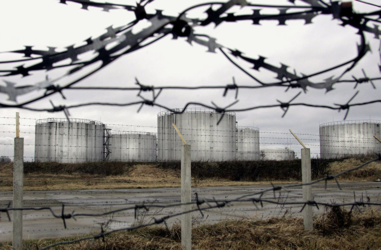 Нефтехранилища нефтепровода «Дружба» в городе Новополоцк, Белоруссия