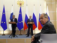 Министр иностранных дел России Сергей Лавров во время пресс-конференции президента РФ Владимира Путина и президента Финляндии Саули Ниинисте в Сочи Министр иностранных дел России Сергей Лавров во время пресс-конференции президента РФ Владимира Путина и президента Финляндии Саули Ниинисте в Сочи