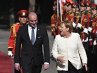 Премьер-министр Грузии Мамука Бахтадзе и канцлер Германии Ангела Меркель Премьер-министр Грузии Мамука Бахтадзе и канцлер Германии Ангела Меркель