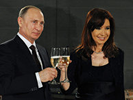 Владимир Путин и Кристина Киршнер во время встречи в Буэнос-Айресе Владимир Путин и Кристина Киршнер во время встречи в Буэнос-Айресе