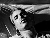 Майор ВВС США Джон Маккейн в госпитале Ханоя, Вьетнам. 1967 год