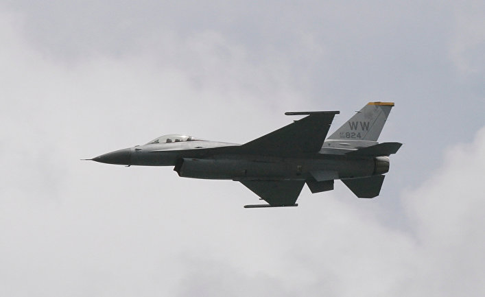 Истребитель F-16