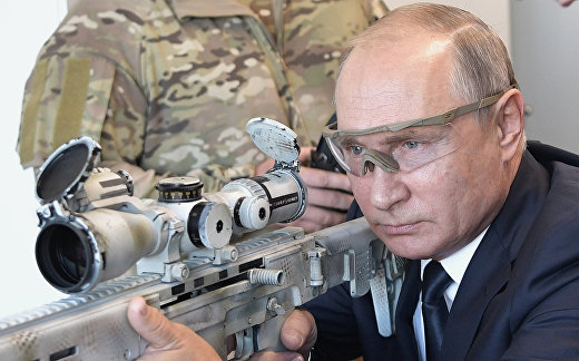 Президент РФ В. Путин посетил парк "Патриот" Президент РФ В. Путин посетил парк "Патриот"