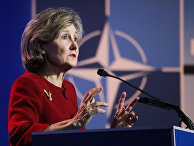 Представитель США в НАТО Кэй Бэйли Хатчисон выступает в штаб-квартире НАТО Представитель США в НАТО Кэй Бэйли Хатчисон выступает в штаб-квартире НАТО