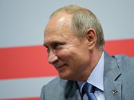 Владимир Путин во время встречи с президентом республики Сербской Боснии и Герцеговины Милорадом Додиком в "Сочи Автодроме". 30 сентября 2018 Владимир Путин во время встречи с президентом республики Сербской Боснии и Герцеговины Милорадом Додиком в "Сочи Автодроме". 30 сентября 2018