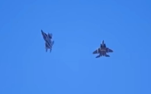 Су-27 одолел Ф-15 в небе над Украиной Су-27 одолел Ф-15 в небе над Украиной