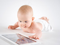 Ребенок с iPad Ребенок с iPad