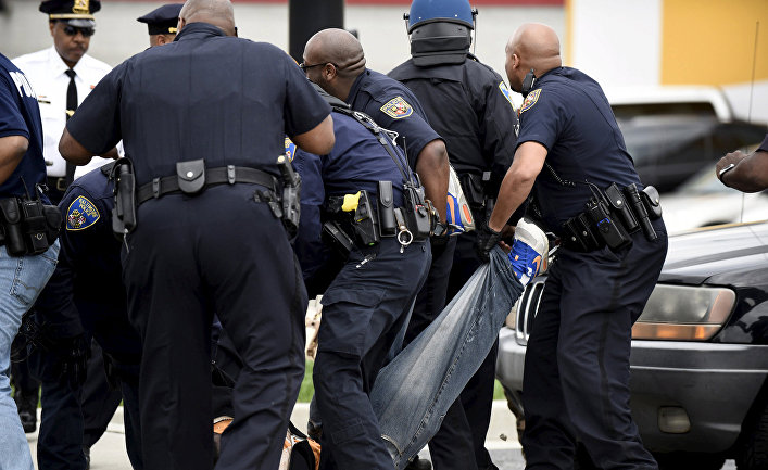 Протесты в Балтиморе