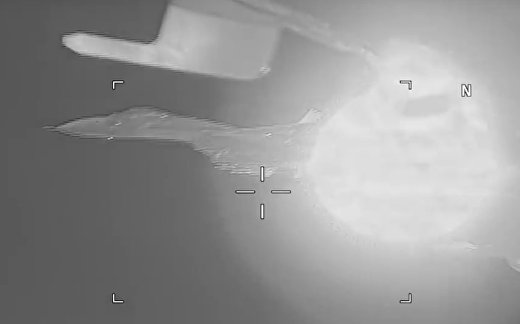 Су-27 перехватил самолет-разведчик США Су-27 перехватил самолет-разведчик США