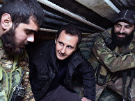 Президент Сирии Башар Асад разговаривает с сирийскими военными в Дамаске Президент Сирии Башар Асад разговаривает с сирийскими военными в Дамаске