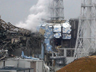 Поврежденные реакторы (3, 4) АЭС "Фукусима-1" в Японии, 16 марта 2011 г. Поврежденные реакторы (3, 4) АЭС "Фукусима-1" в Японии, 16 марта 2011 г.