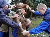 Установка скульптуры философа Иммануила Канта Установка скульптуры философа Иммануила Канта
