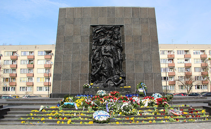Памятник повстанцам Варшавского гетто, Варшава, Польша