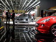 Автомобиль Opel Monza concept на Московском международном автомобильном салоне Автомобиль Opel Monza concept на Московском международном автомобильном салоне