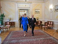 Президент РФ В. Путин встретился с президентом Эстонии К. Кальюлайд Президент РФ В. Путин встретился с президентом Эстонии К. Кальюлайд