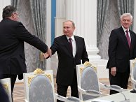 Президент РФ В. Путин встретился с представителями деловых кругов Франции Президент РФ В. Путин встретился с представителями деловых кругов Франции
