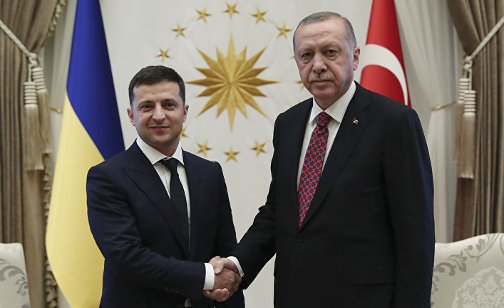 Президент Турции Реджеп Тайип Эрдоган и президент Украины Владимир Зеленский в Анкаре