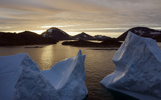 A large Iceberg A large Iceberg