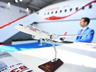 Макет российско-китайского широкофюзеляжного самолёта CR929 Макет российско-китайского широкофюзеляжного самолёта CR929