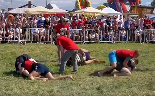 Регби и бои без правил: кила - жестокая руссская игра Регби и бои без правил: кила - жестокая руссская игра