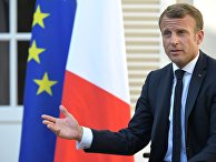 19 августа 2019. Президент Франции Эммануэль Макрон на встрече с президентом РФ Владимиром Путиным в резиденции президента Франции "Форт Брегансон". 19 августа 2019. Президент Франции Эммануэль Макрон на встрече с президентом РФ Владимиром Путиным в резиденции президента Франции "Форт Брегансон".