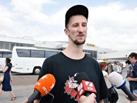 Президент Украины Владимир Зеленский встречает участников договоренности об освобождении между Россией и Украиной Президент Украины Владимир Зеленский встречает участников договоренности об освобождении между Россией и Украиной