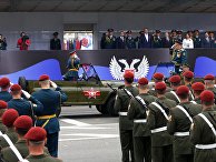 Военнослужащие на военном параде в Донецке, посвященном 73-й годовщине Победы в Великой Отечественной войне Военнослужащие на военном параде в Донецке, посвященном 73-й годовщине Победы в Великой Отечественной войне