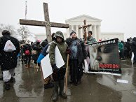 Противники абортов в Вашингтоне, США Противники абортов в Вашингтоне, США