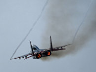 Выступление пилотажной группы ВКС России "Стрижи" на истребителях МиГ-29 Выступление пилотажной группы ВКС России "Стрижи" на истребителях МиГ-29