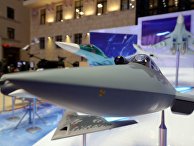 Экспонаты на выставке современных вооружений и техники Экспонаты на выставке современных вооружений и техники