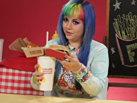 10 Ways You're Eating McDonalds Wrong 10 Ways You're Eating McDonalds Wrong