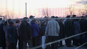 Украина ограничила количество КПП на границе с Донбассом