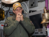Командир авианосца ВМС США USS Theodore Roosevelt капитан Бретт Крозье Командир авианосца ВМС США USS Theodore Roosevelt капитан Бретт Крозье