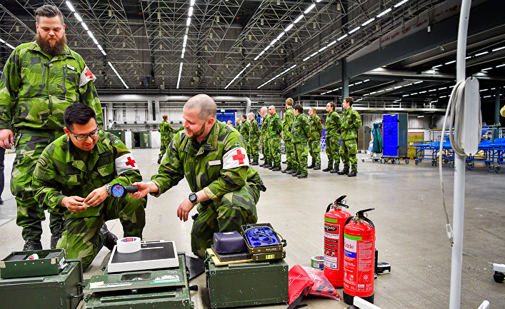 26 марта 2020. Военные разворачивают полевой госпиталь в Стокгольме, Швеция