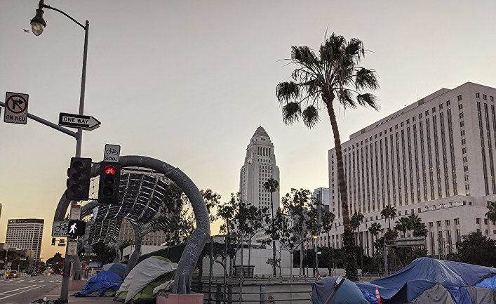 Лагерь бездомных в центре Лос-Анджелеса