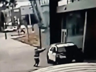 Два помощника шерифа округа Лос-Анджелес расстреляны в Комптоне Два помощника шерифа округа Лос-Анджелес расстреляны в Комптоне