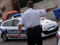 Полицейский в Авиньоне Полицейский в Авиньоне