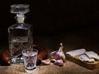 Водка с закуской Водка с закуской