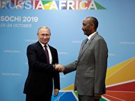 Президент РФ Владимир Путин и председатель Верховного (Суверенного) Совета Республики Судан Абдельфаттах Бурхан Президент РФ Владимир Путин и председатель Верховного (Суверенного) Совета Республики Судан Абдельфаттах Бурхан