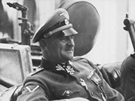 Немецкий военачальник Зепп Дитрих Немецкий военачальник Зепп Дитрих